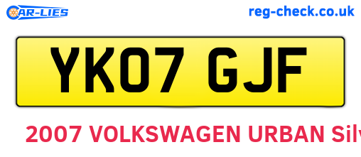YK07GJF are the vehicle registration plates.