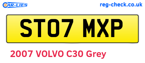 ST07MXP are the vehicle registration plates.