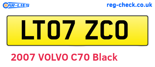 LT07ZCO are the vehicle registration plates.