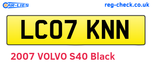 LC07KNN are the vehicle registration plates.