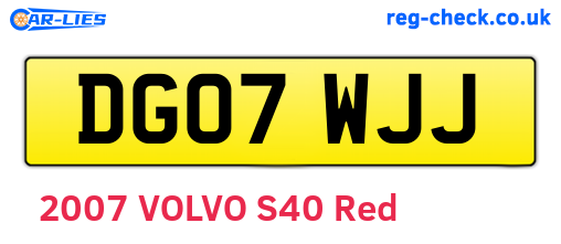 DG07WJJ are the vehicle registration plates.