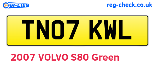 TN07KWL are the vehicle registration plates.