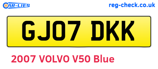GJ07DKK are the vehicle registration plates.