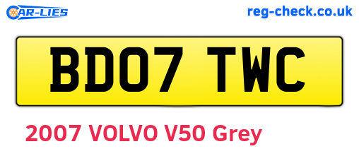 BD07TWC are the vehicle registration plates.