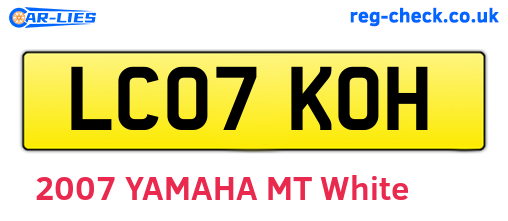 LC07KOH are the vehicle registration plates.