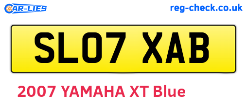 SL07XAB are the vehicle registration plates.
