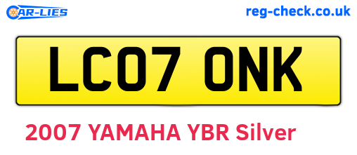 LC07ONK are the vehicle registration plates.