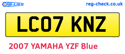 LC07KNZ are the vehicle registration plates.