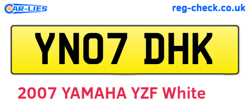 YN07DHK are the vehicle registration plates.