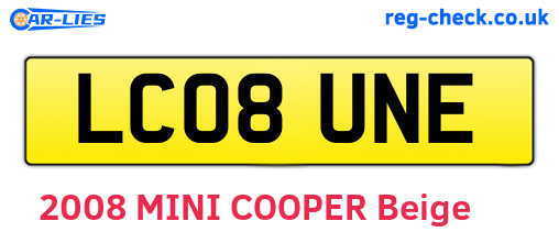 LC08UNE are the vehicle registration plates.