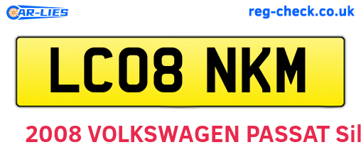 LC08NKM are the vehicle registration plates.