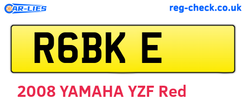 R6BKE are the vehicle registration plates.