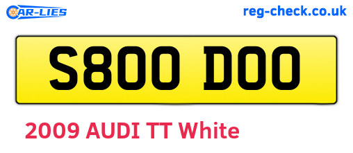 S800DOO are the vehicle registration plates.