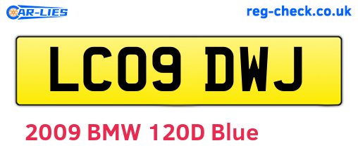 LC09DWJ are the vehicle registration plates.