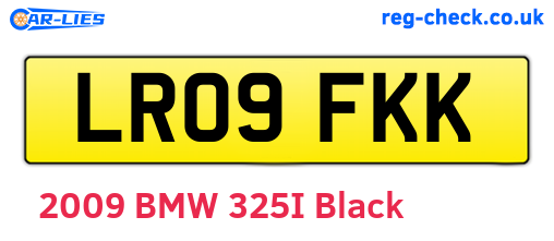 LR09FKK are the vehicle registration plates.