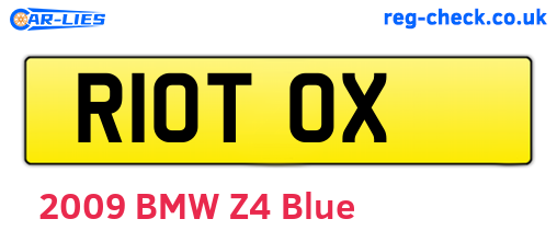R10TOX are the vehicle registration plates.