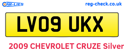 LV09UKX are the vehicle registration plates.