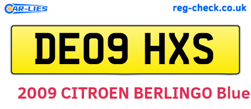 DE09HXS are the vehicle registration plates.