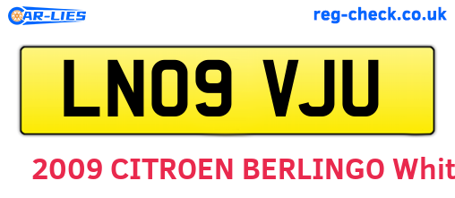 LN09VJU are the vehicle registration plates.