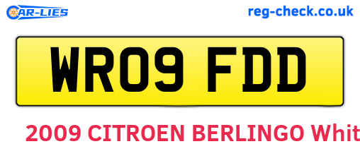 WR09FDD are the vehicle registration plates.