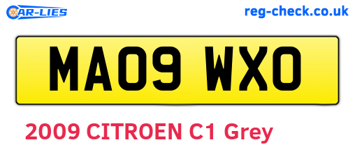 MA09WXO are the vehicle registration plates.