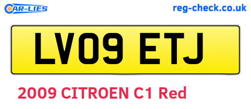 LV09ETJ are the vehicle registration plates.