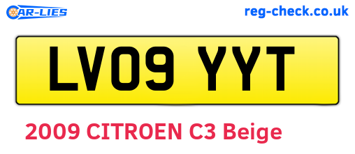 LV09YYT are the vehicle registration plates.