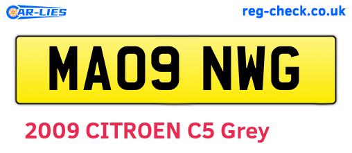 MA09NWG are the vehicle registration plates.
