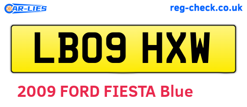 LB09HXW are the vehicle registration plates.