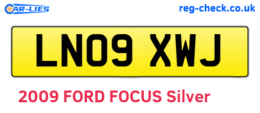 LN09XWJ are the vehicle registration plates.