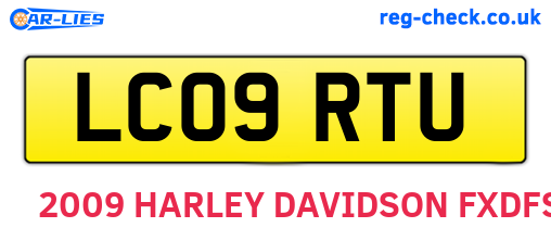 LC09RTU are the vehicle registration plates.