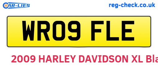WR09FLE are the vehicle registration plates.