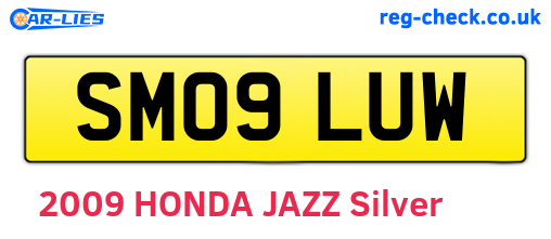 SM09LUW are the vehicle registration plates.