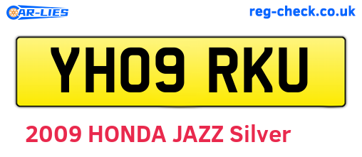 YH09RKU are the vehicle registration plates.
