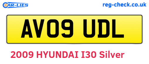 AV09UDL are the vehicle registration plates.