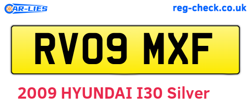 RV09MXF are the vehicle registration plates.