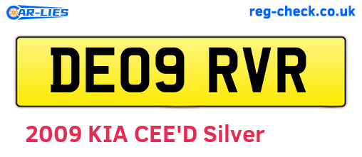 DE09RVR are the vehicle registration plates.