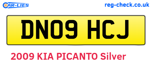 DN09HCJ are the vehicle registration plates.