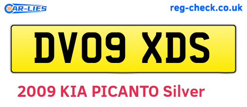 DV09XDS are the vehicle registration plates.