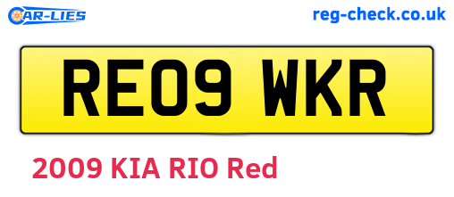 RE09WKR are the vehicle registration plates.