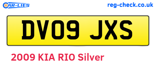 DV09JXS are the vehicle registration plates.