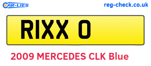 R1XXO are the vehicle registration plates.