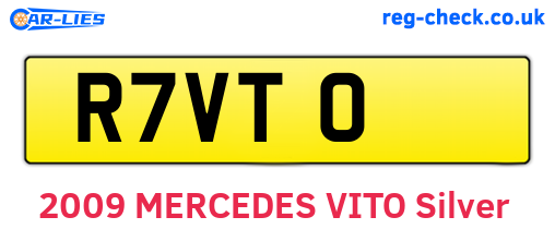 R7VTO are the vehicle registration plates.