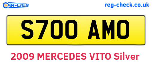 S700AMO are the vehicle registration plates.