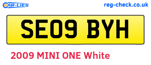 SE09BYH are the vehicle registration plates.