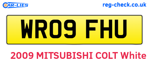 WR09FHU are the vehicle registration plates.