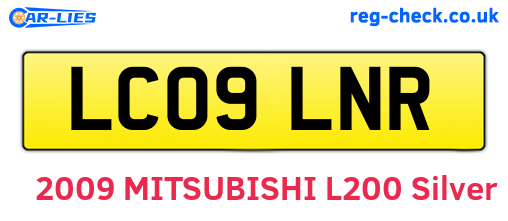 LC09LNR are the vehicle registration plates.