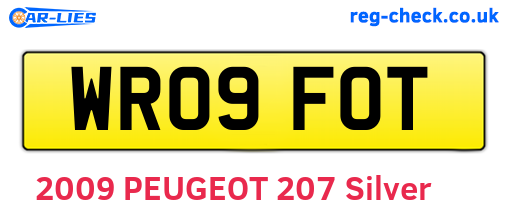 WR09FOT are the vehicle registration plates.