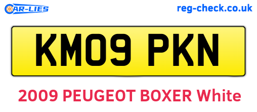 KM09PKN are the vehicle registration plates.