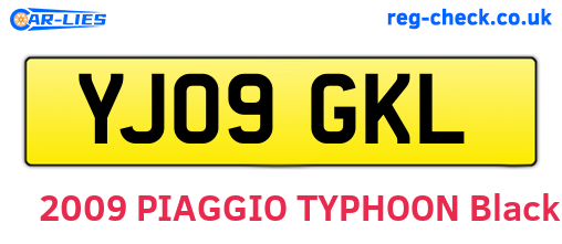 YJ09GKL are the vehicle registration plates.
